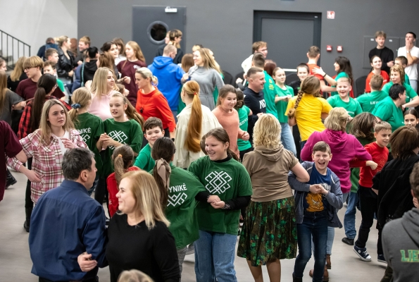 0002_7_1707373818-ef8e32c84925a44b97bb082a80566928.jpg