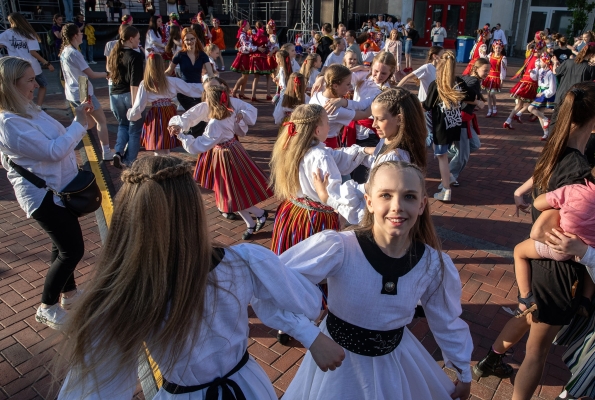 0003_folksokiai-rolando-parafinaviciaus-nuotr-2_1746444532-fec9adef77ee7b11edd531e55c570e98.jpg