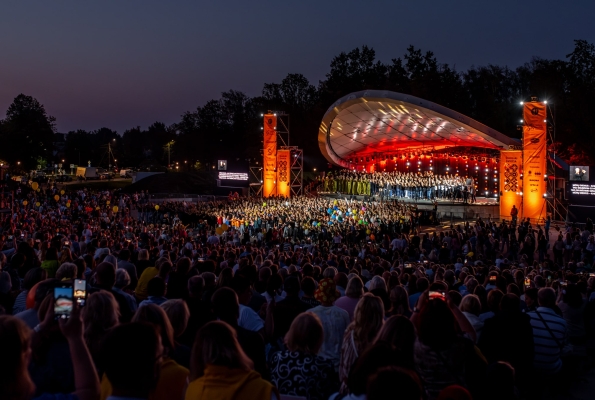 0004_dainuojantys-siauliai-zanetos-bytautienes-nuotr-min_1725787002-31f0423c35d826441b6deb0b1ef53756.jpg