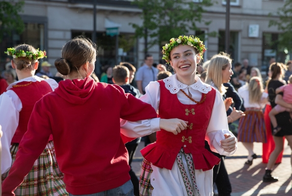 0004_folksokiai-rolando-parafinaviciaus-nuotr_1746444532-b01e8db145c655ad0985a7b9b82a3833.jpg