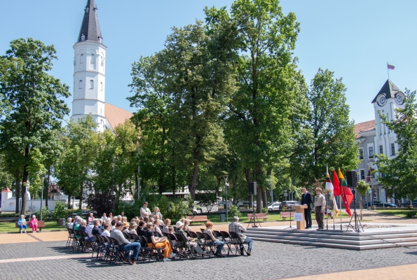0005_akcija-atminties-nei6tremsi-liubov-yarmoshenko-nuotr-4_1749913982-c10ca32f4f48a8f07984bfd3c960604f.jpg